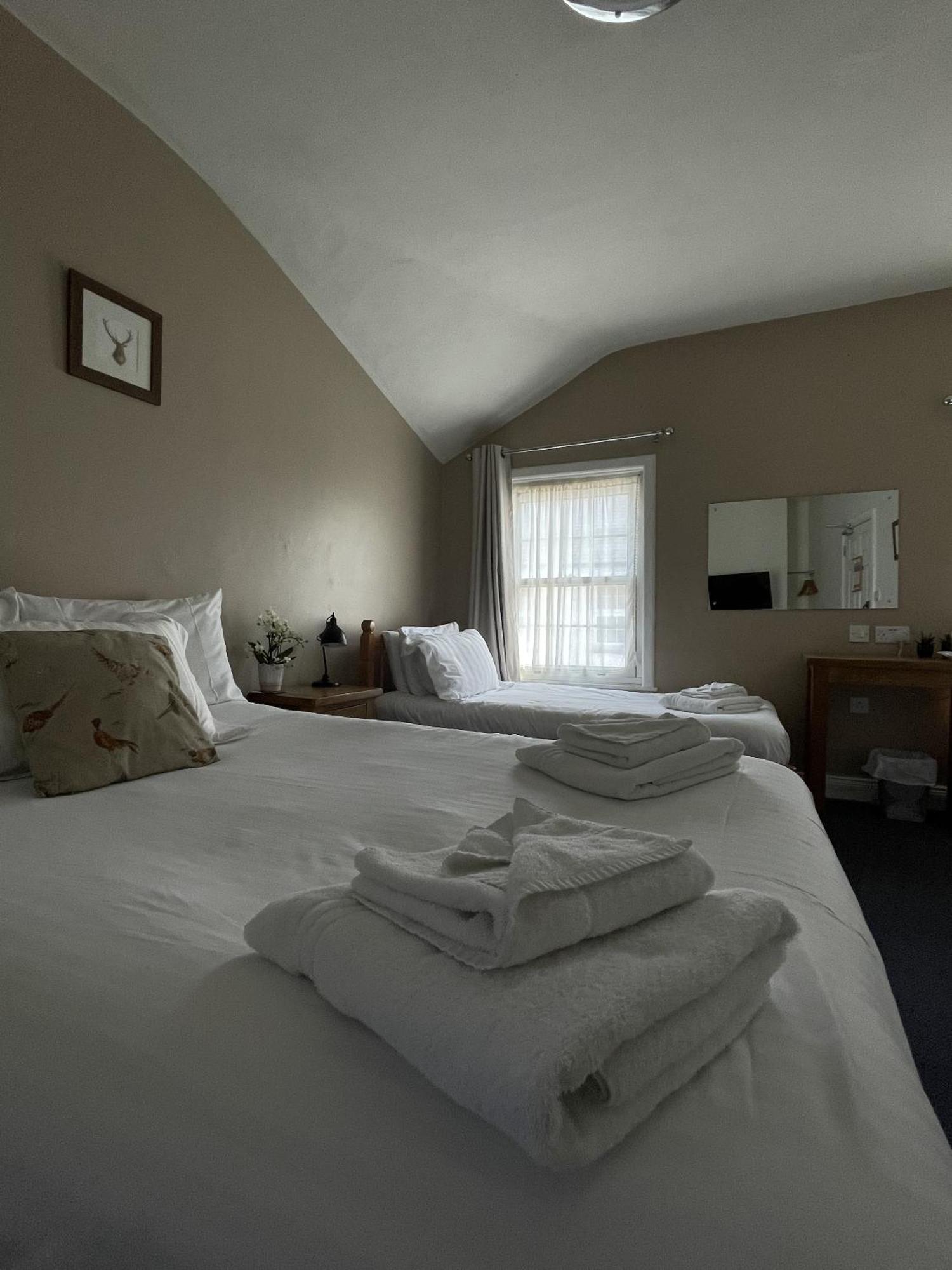 White Hart Hotel Wiveliscombe Bilik gambar