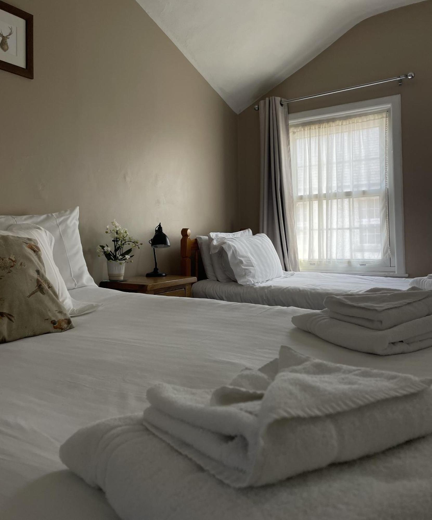 White Hart Hotel Wiveliscombe Bilik gambar